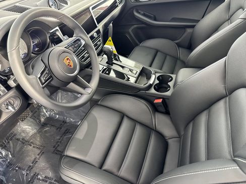 New 2026 Porsche Macan S image 4