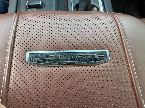 Used 2024 GMC Sierra 2500 Denali Ultimate image 24