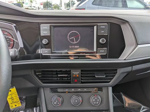 Used 2019 Volkswagen Jetta S w/ Driver Assistance Package image 22