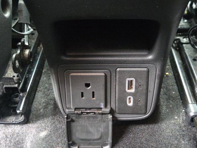 Used 2023 Chevrolet TrailBlazer LT AWD/4WD image 16