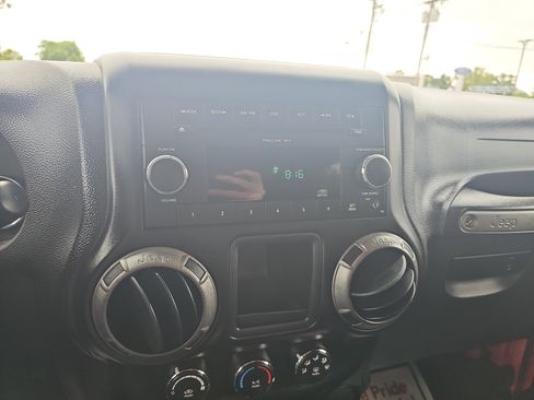 Used 2011 Jeep Wrangler Sport AWD/4WD image 23