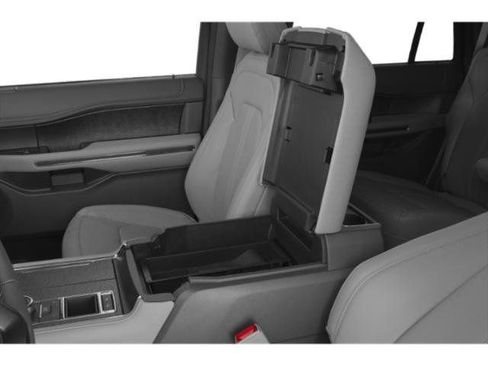 Used 2021 Ford Expedition Limited RWD image 13