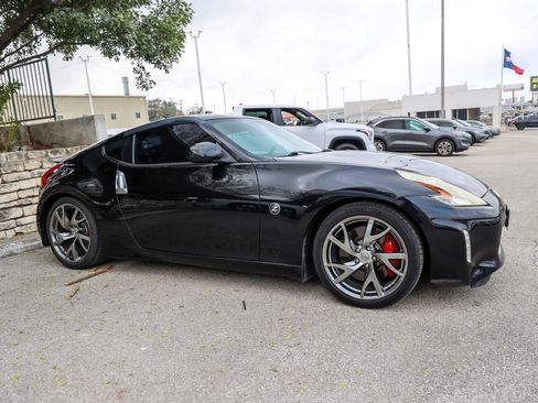 Used 2016 Nissan 370Z w/ Sport Package image 13