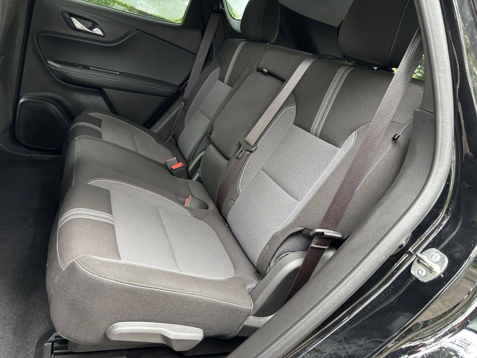 Used 2026 Chevrolet Blazer LT FWD image 38