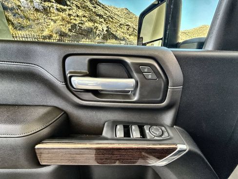 Used 2022 GMC Sierra 2500 SLE w/ SLE Convenience Package AWD/4WD image 15