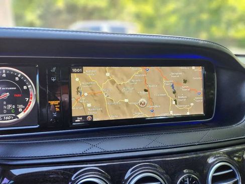 Used 2015 Mercedes-Benz S 63 AMG 4MATIC Sedan image 33
