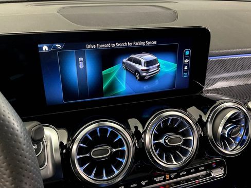 Certified 2024 Mercedes-Benz GLB 250 image 15
