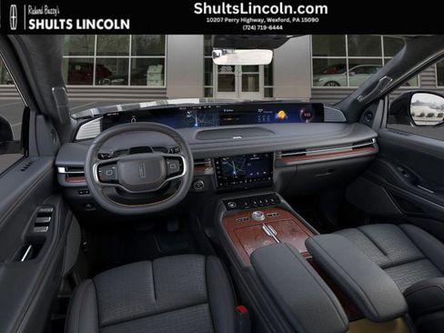 New 2025 Lincoln Navigator Black Label image 10