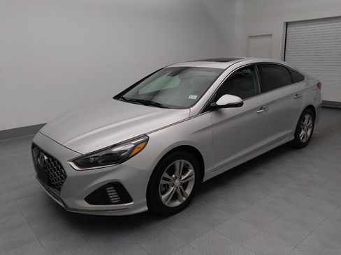 Used 2018 Hyundai Sonata Limited image 2