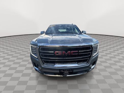 Used 2023 GMC Yukon XL SLT w/ SLT Premium Package AWD/4WD image 5