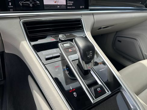 Used 2018 Porsche Panamera Turbo S AWD/4WD image 30