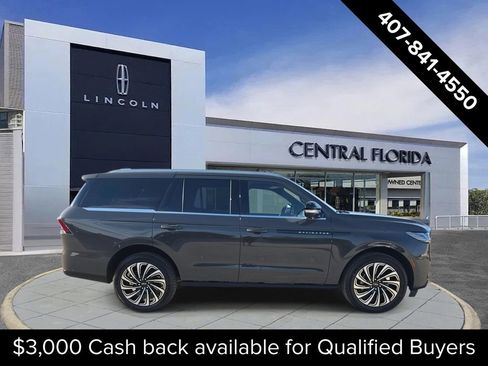 New 2025 Lincoln Navigator Black Label image 3