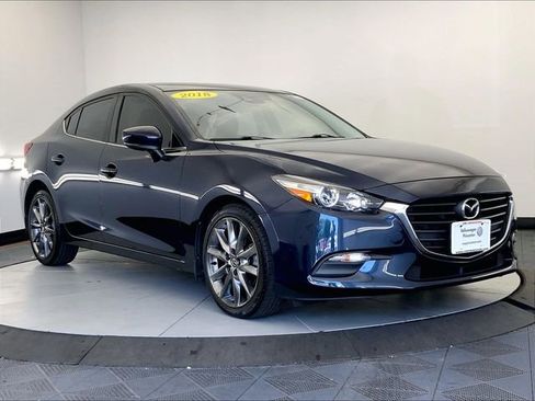Used 2018 MAZDA MAZDA3 Touring FWD image 1