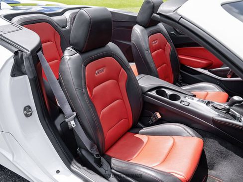 Used 2017 Chevrolet Camaro SS RWD image 70