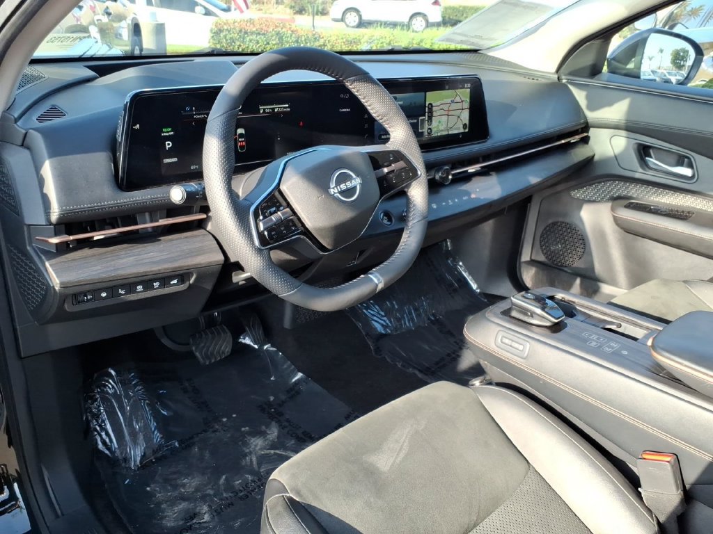 Used 2023 Nissan Ariya FWD image 14