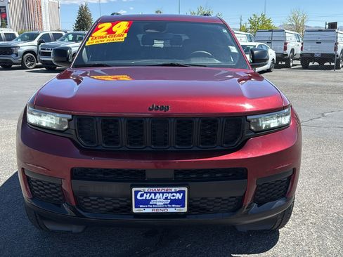 Used 2024 Jeep Grand Cherokee L Laredo AWD/4WD image 2