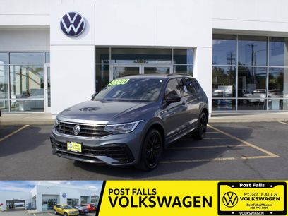 Used 2022 Volkswagen Tiguan SE R-Line