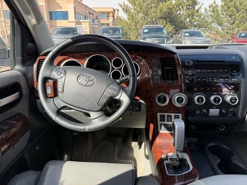 Used 2008 Toyota Sequoia Limited image 25