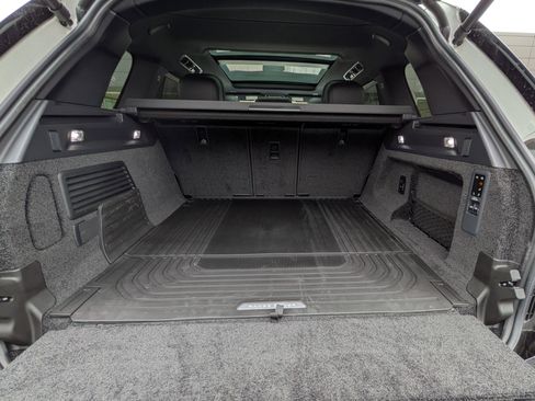 New 2025 Land Rover Range Rover SE AWD/4WD image 26