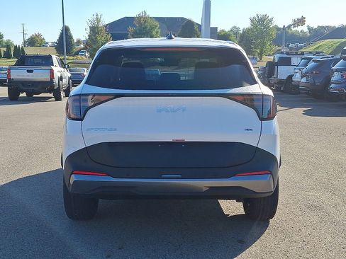 Used 2026 Kia Sportage LX w/ LX Convenience Package image 5