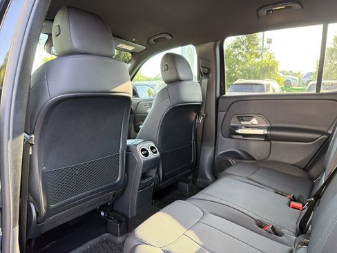 Certified 2025 Mercedes-Benz GLB 250 image 12