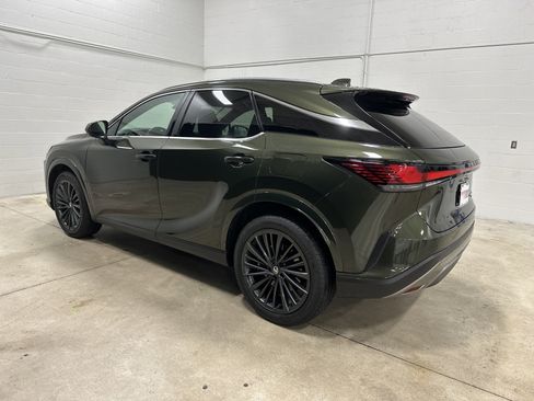 Used 2025 Lexus RX 350h w/ Accessory Package image 8