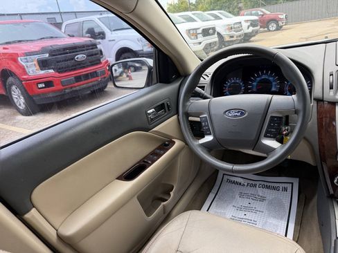 Used 2010 Ford Fusion SEL FWD image 19