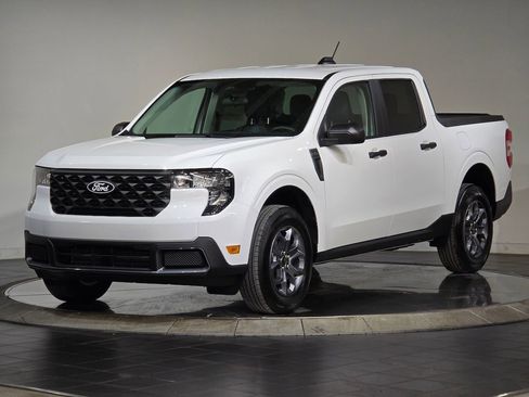 New 2025 Ford Maverick XLT image 7