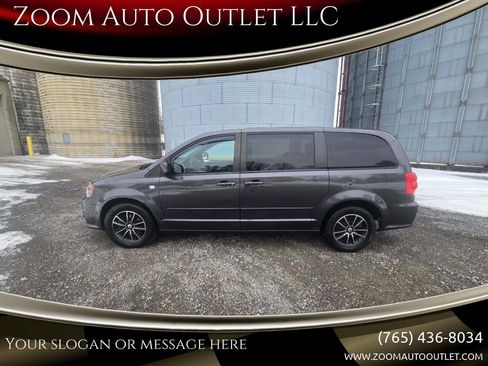 Used 2014 Dodge Grand Caravan SE image 1