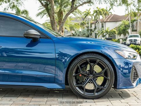 Used 2024 Audi RS 7 Performance AWD/4WD image 9