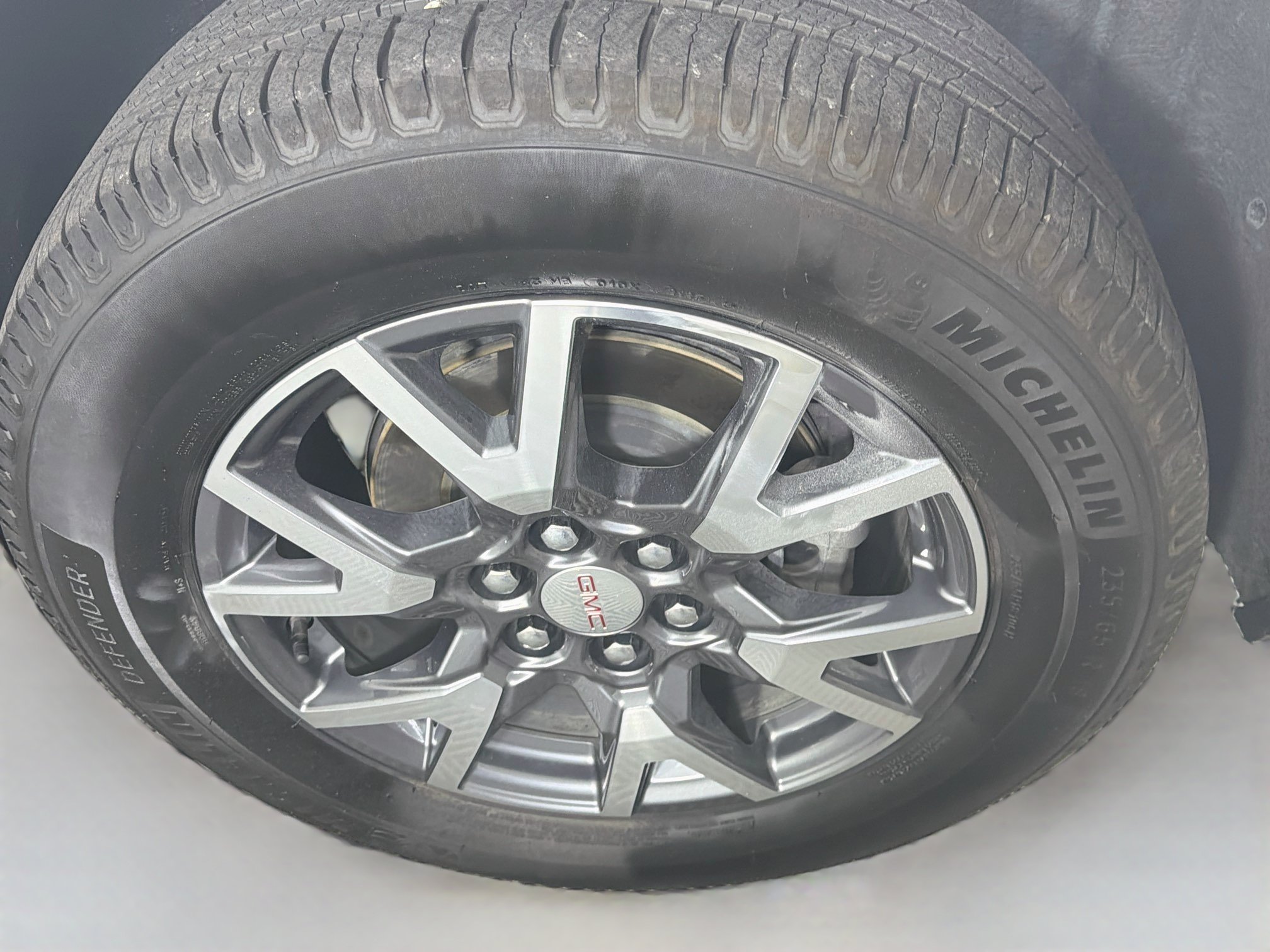 Used 2023 GMC Acadia SLT AWD/4WD image 11
