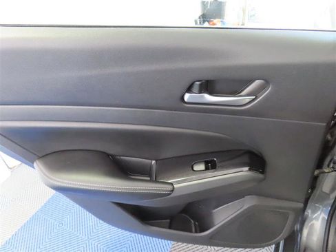 Used 2022 Nissan Altima 2.5 SL FWD image 29