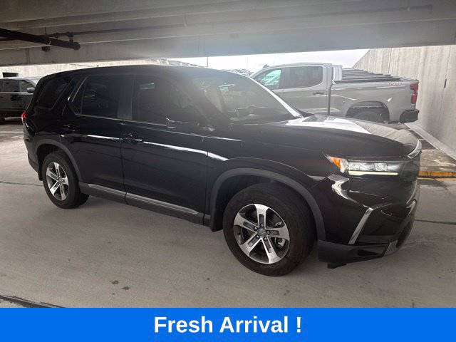 Used 2025 Honda Pilot EX-L image 15