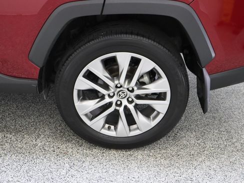 Used 2024 Toyota RAV4 XLE Premium FWD image 10