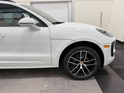 New 2026 Porsche Macan image 10