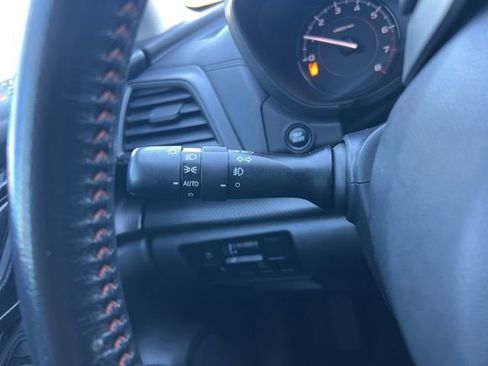 Used 2019 Subaru Crosstrek 2.0i Premium image 21