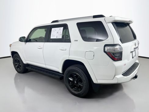 Used 2024 Toyota 4Runner SR5 Premium AWD/4WD image 8