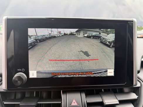 Used 2024 Toyota RAV4 XLE w/ Convenience Package AWD/4WD image 18