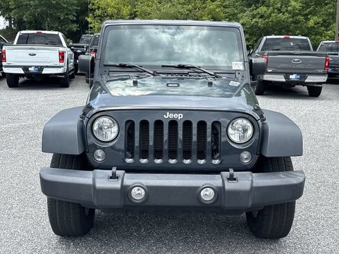 Used 2016 Jeep Wrangler Unlimited Sport w/ Quick Order Package 24S AWD/4WD image 2