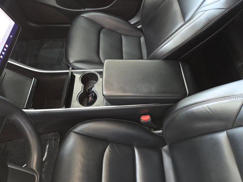 Used 2019 Tesla Model 3 Standard Range Plus RWD image 17