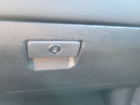 Used 2026 Toyota Tundra Limited w/ Power Package image 22