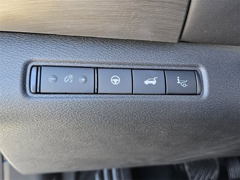 New 2025 Nissan Pathfinder Platinum image 29