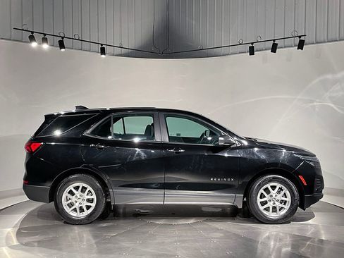 Used 2023 Chevrolet Equinox LS image 10