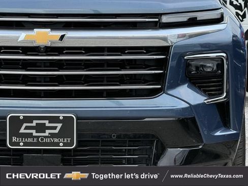 Used 2025 Chevrolet Traverse High Country AWD/4WD image 4