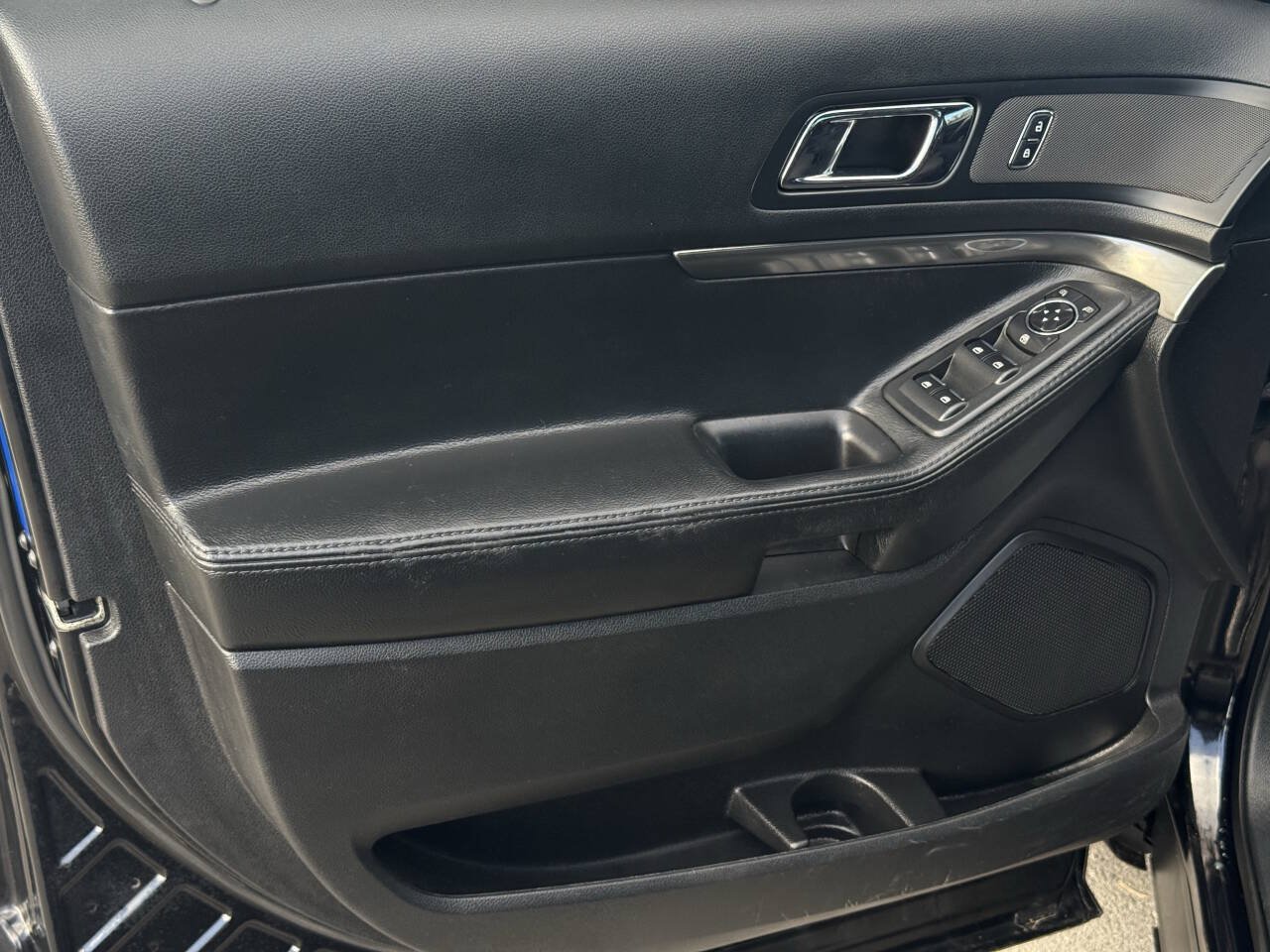 Used 2017 Ford Explorer 4WD Police Interceptor image 11