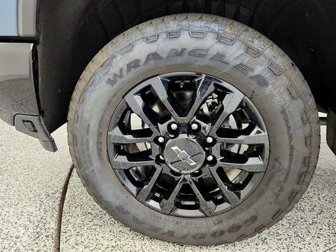 Used 2026 Chevrolet Silverado 2500 LTZ w/ Trail Boss Package AWD/4WD image 9