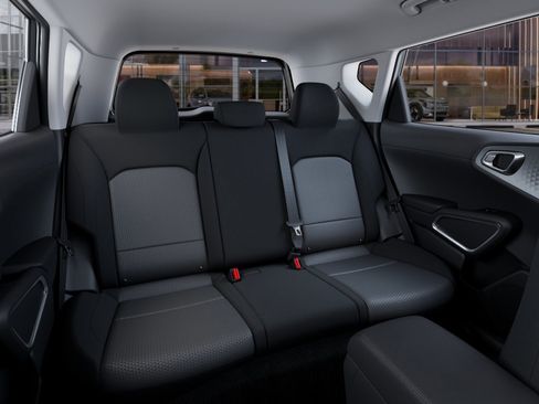 New 2025 Kia Soul LX image 16