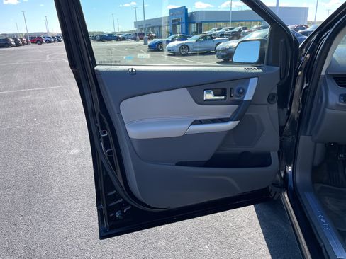 Used 2014 Ford Edge Limited w/ Driver Entry Package AWD/4WD image 19