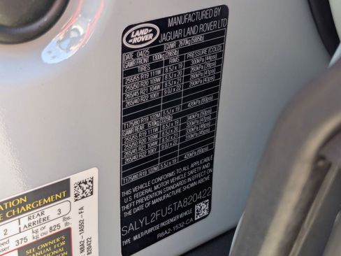 New 2026 Land Rover Range Rover Velar Dynamic SE image 19