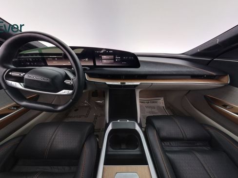Used 2023 Lucid Air Grand Touring AWD/4WD image 25